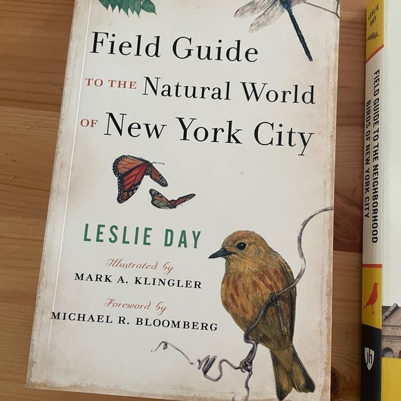 Set of Two Field Guide to New York City: Birding and Wildlife books Leslie Day - Picture 3 of 8